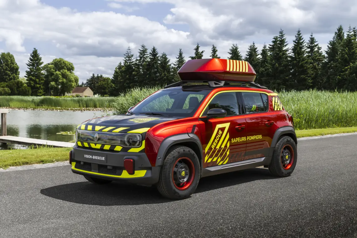 Renault unveils Vision 4Rescue: An electric emergency vehicle based on