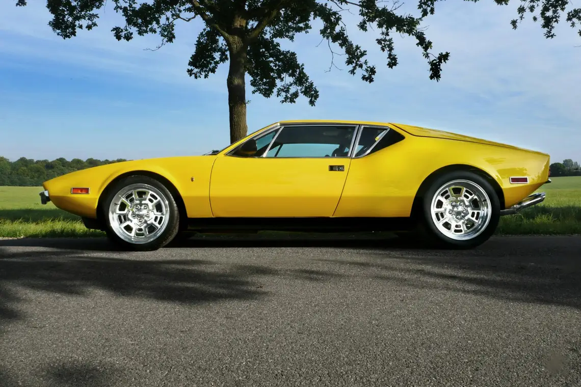 Selling your car? Sell it at auction with Breaqs!