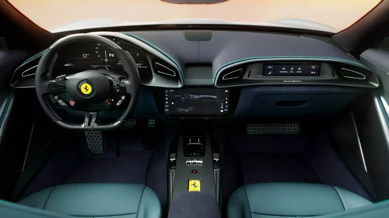 Ferrari Amalfi Dashboard