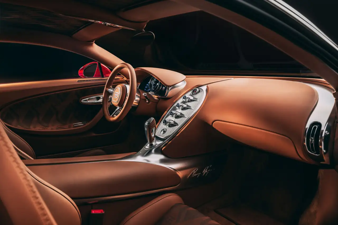 Bugatti Veyron FKP Hommage interior