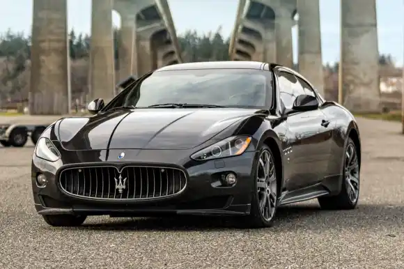 Reserve vs. no-reserve auctions: Which should I choose?