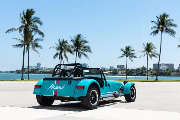Caterham launches Miami Special Edition Seven with bright pink accents