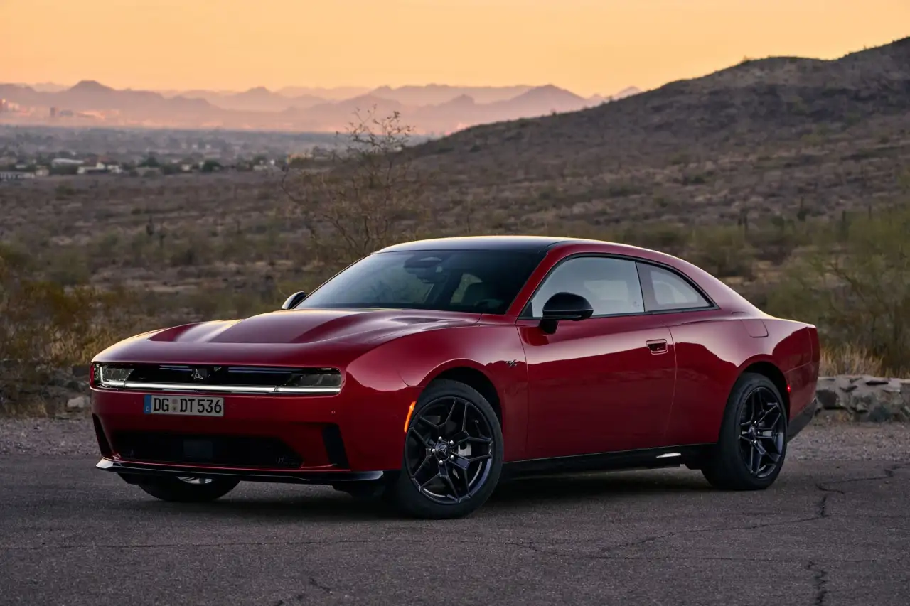 Dodge brings next-generation Charger to Europe with electric and petrol options #1