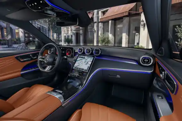 La Mercedes-Benz Classe C bénéficie d'un restylage inspiré de la Classe S